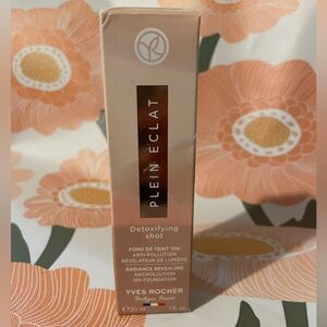 Yves Rocher Plein Eclat 10h Foundation